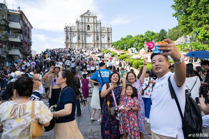 [图说]【喷嚏图卦20231022】只抓他一个，这太不公平