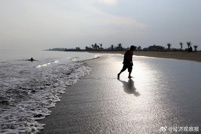 [图说]【喷嚏图卦20240503】中国新国安执法规定7月实施，可检查个人手机、电脑等电子设备